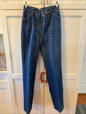 Vintage Chic Women’s Dark Blue Denim Jeans